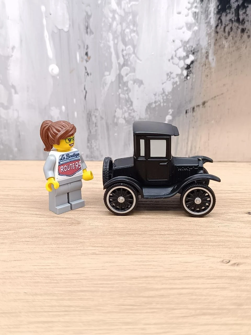 Carro Cars Lizzie - Brinquedo novo (CHS07) – photo 3